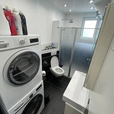 Moderne Wohnung In Der Naehe Vom Parndorf Outlet! Bruckneudorf Bagian luar foto